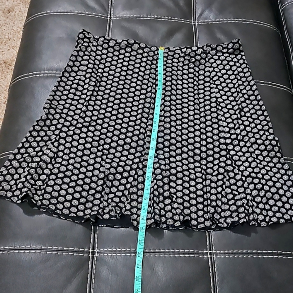 Gap Stretch A Line Skirt Blak and White Size XL